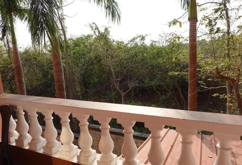 ホテル Westwood Residence Goa   The Boutique