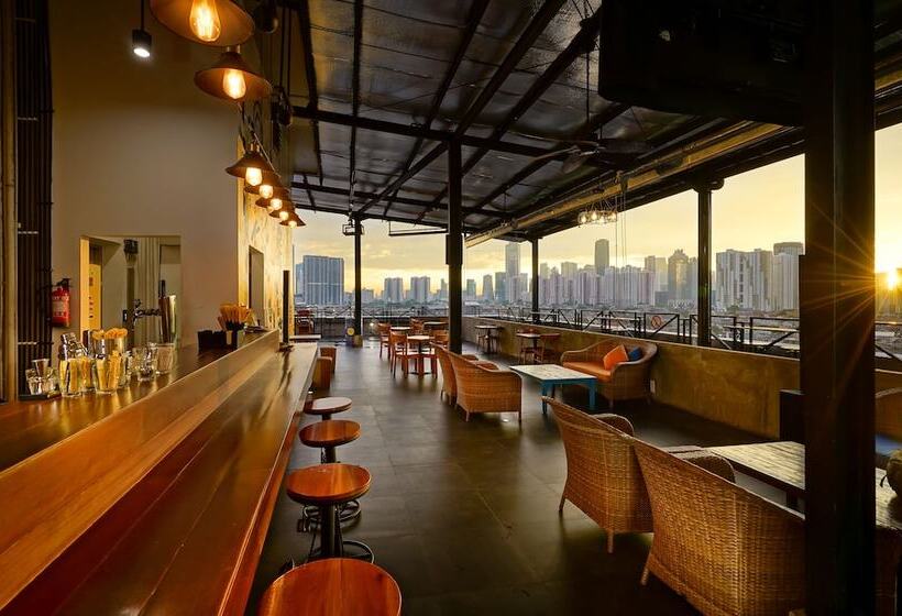 Yello Hotel Manggarai