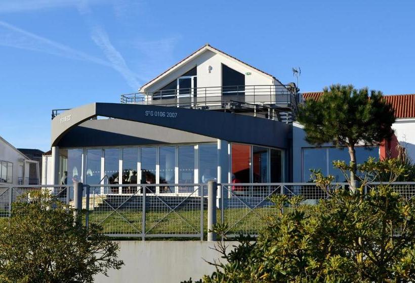 Отель The Originals Boutique, Hôtel Port La Vie