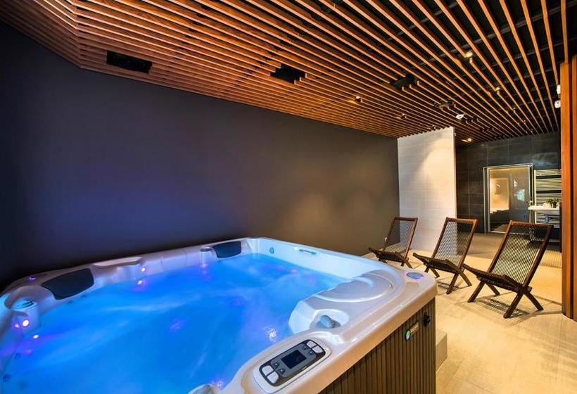 Отель The Originals Boutique, Hôtel Port La Vie