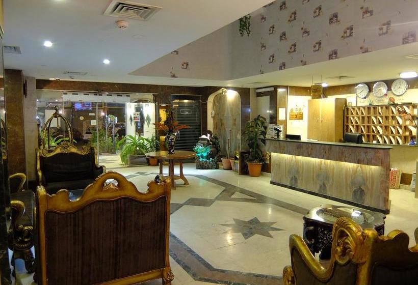 Mas Hotel And Suites