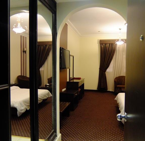 Mas Hotel And Suites