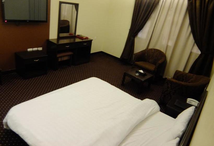 Mas Hotel And Suites