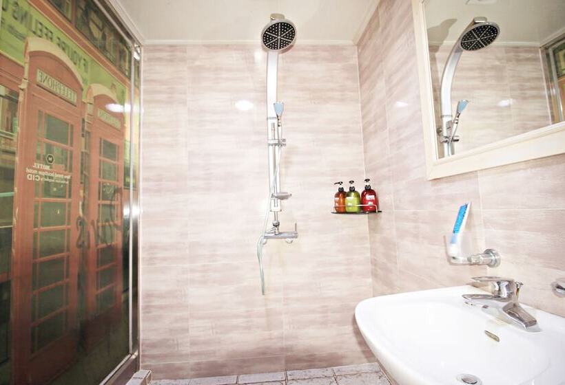 مُتل 9st Traveltel