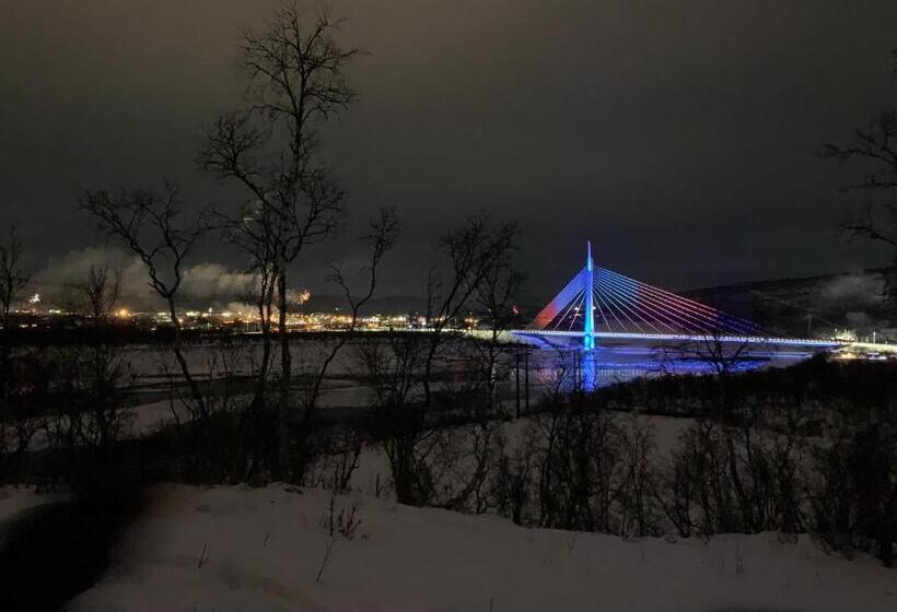 モーテル Mix Tana Spiseri Og Overnatting