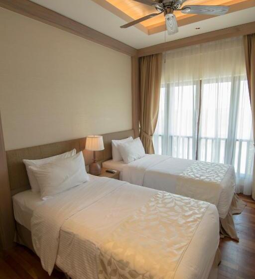 استراحتگاه Royale Chulan Cherating Villa