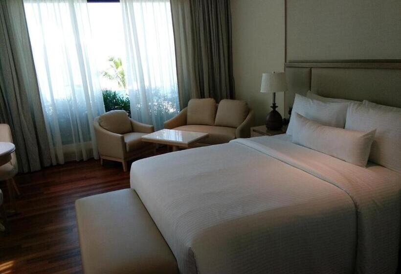 אתר נופש Royale Chulan Cherating Villa