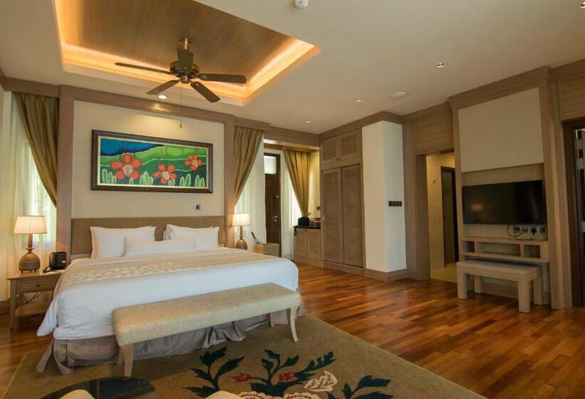استراحتگاه Royale Chulan Cherating Villa