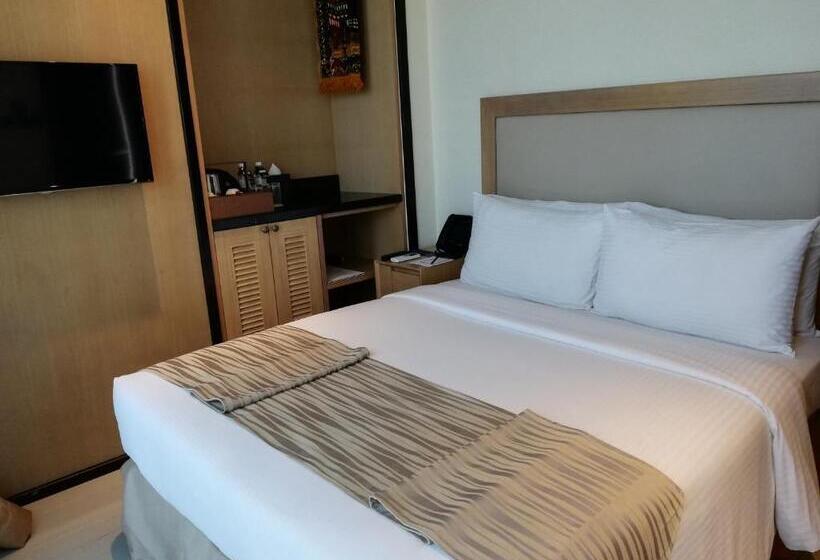 אתר נופש Royale Chulan Cherating Villa