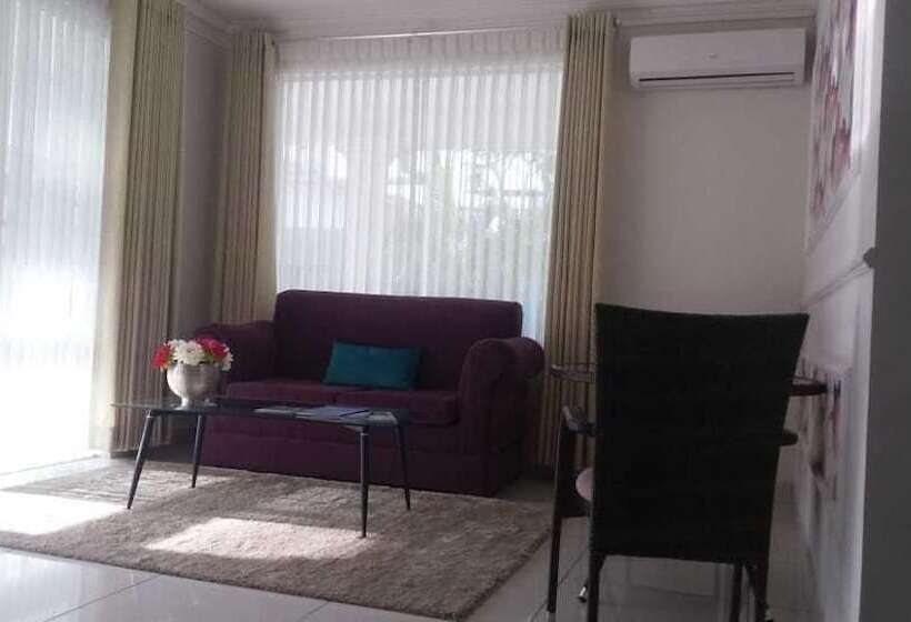 Veronica Hotel Boutique