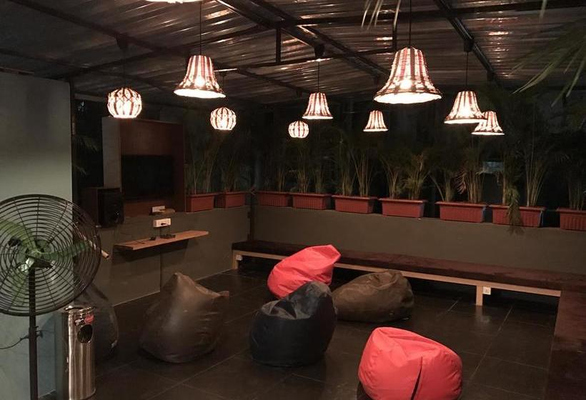 هاستل Bollywood Bed & Breakfast