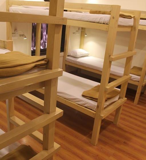 هاستل Bollywood Bed & Breakfast