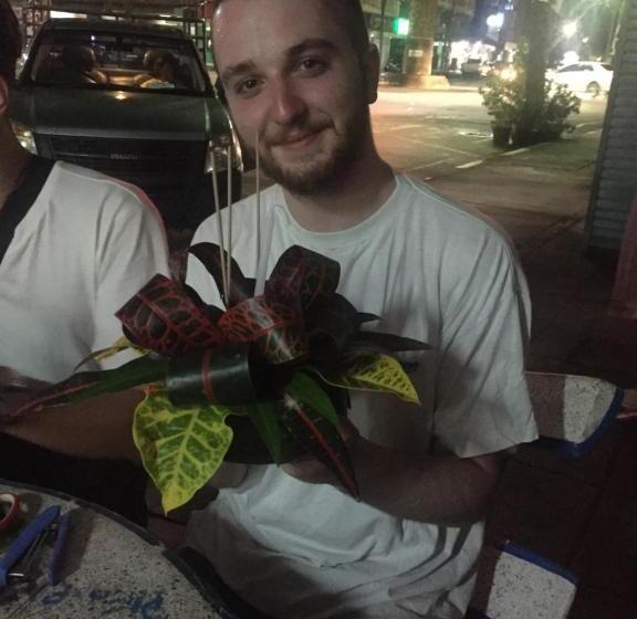 فندق صغير Funky Crab