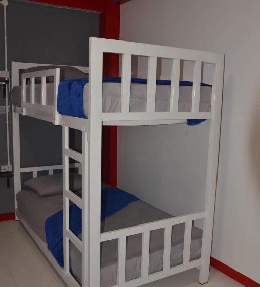 فندق صغير Funky Crab