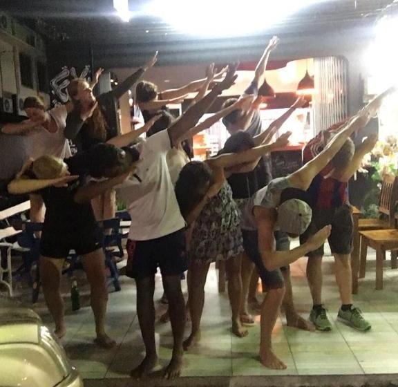 فندق صغير Funky Crab