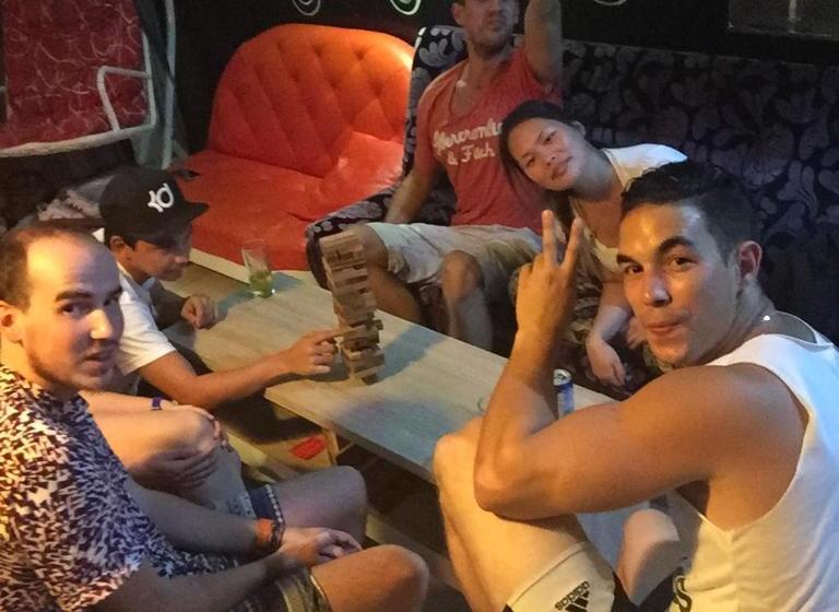 فندق صغير Funky Crab