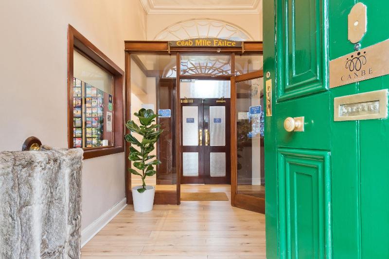 هاستل Canbe Gardiner House