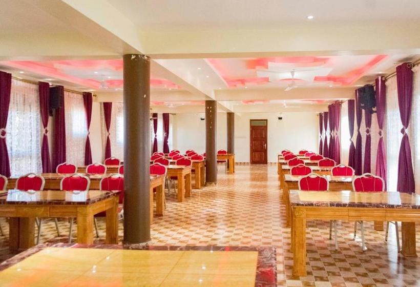 هاستل Mak Queen