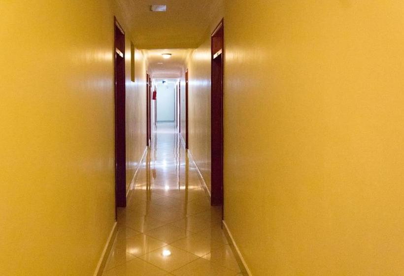 هاستل Mak Queen