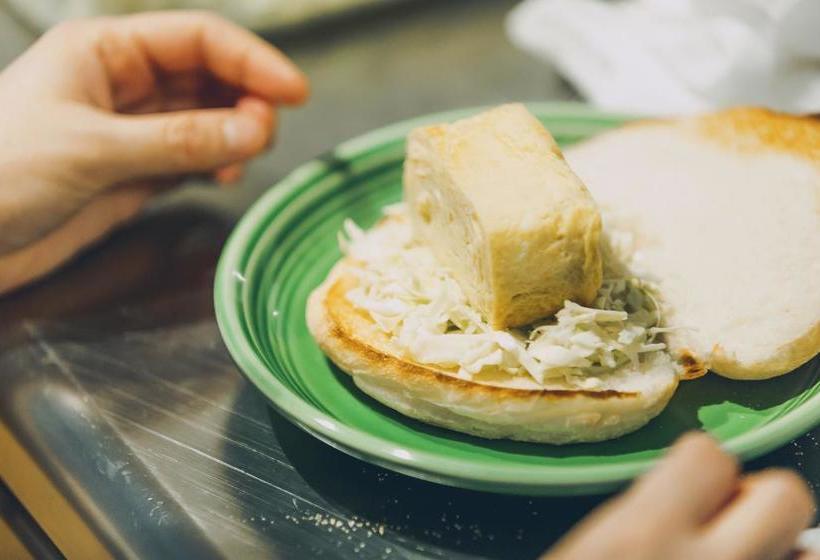 Mezamashi Sandwich  Hostel