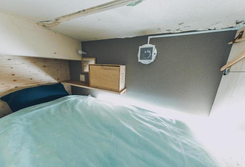 Mezamashi Sandwich  Hostel