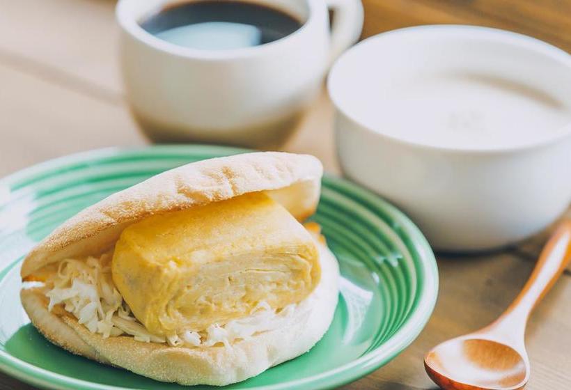 Mezamashi Sandwich  Hostel