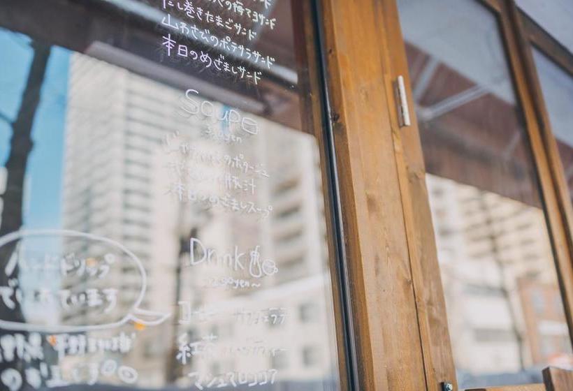 Mezamashi Sandwich  Hostel