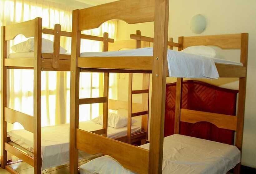 Amazonas Green Hostel