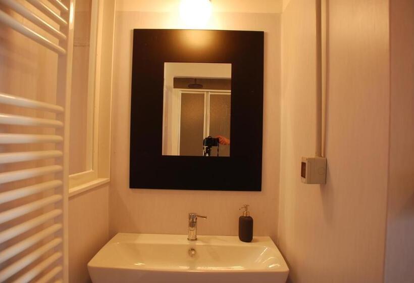 Attic Hostel Torino