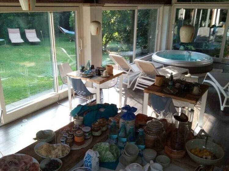 مبيت وإفطار Bhavantù