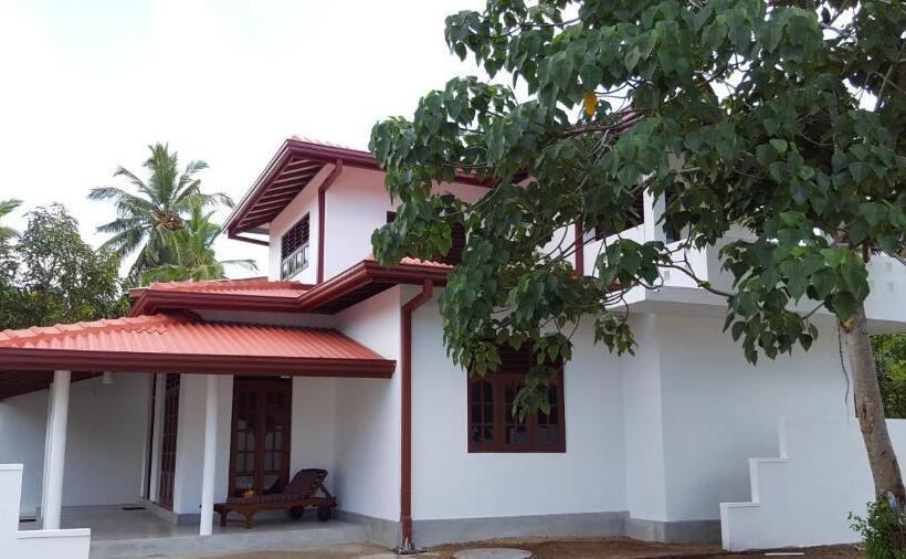 민박 Emildale Villa