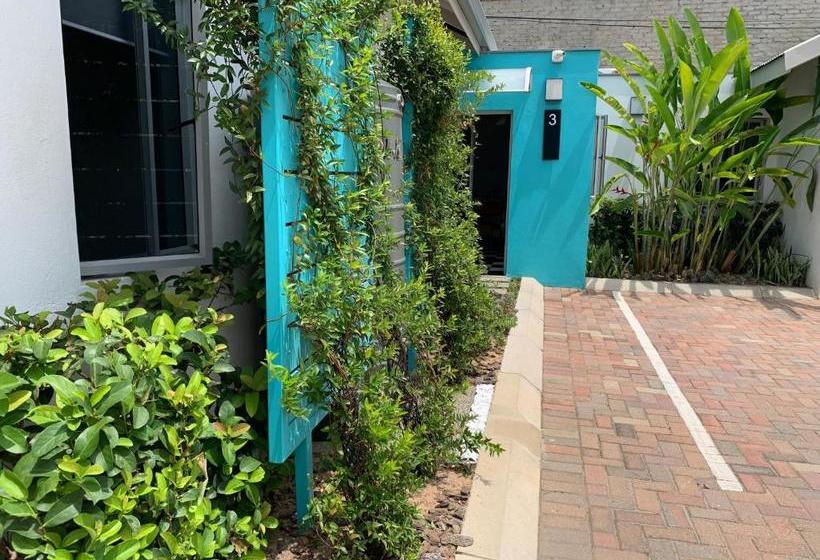 Bed and Breakfast Hp Twelve Accommodation