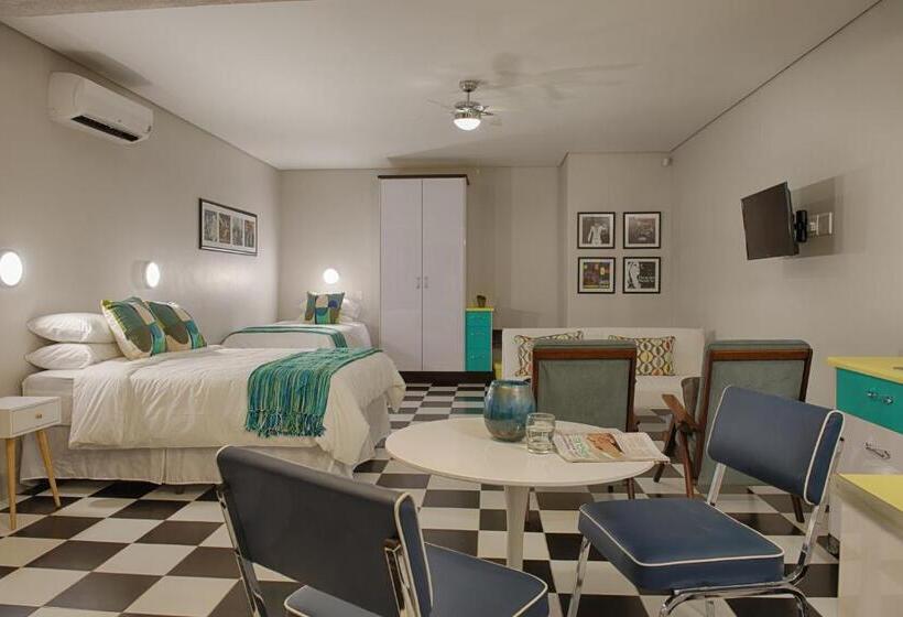 Bed and Breakfast Hp Twelve Accommodation