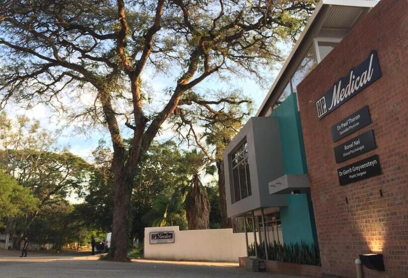 Bed and Breakfast Hp Twelve Accommodation