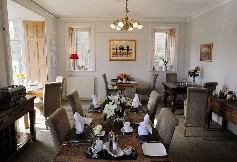 تختخواب و صبحانه Sheriff Lodge