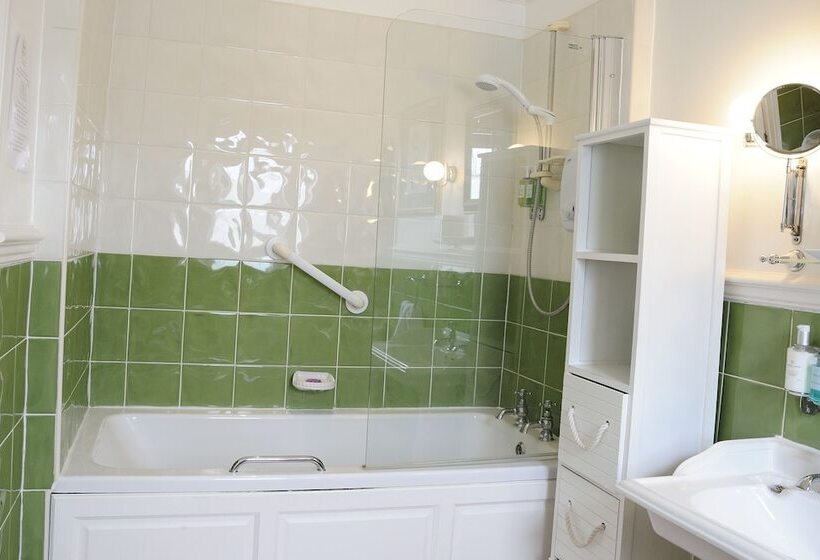 تختخواب و صبحانه Sheriff Lodge