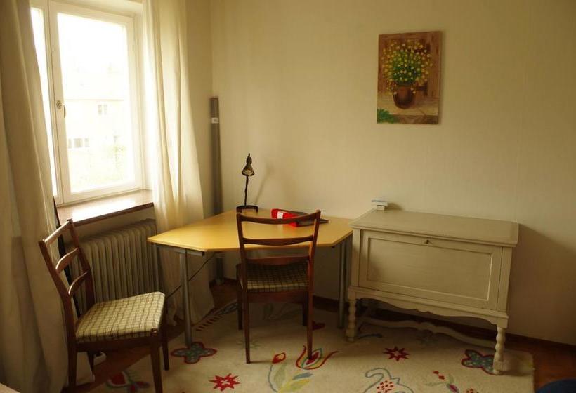 تختخواب و صبحانه Villa Pedell