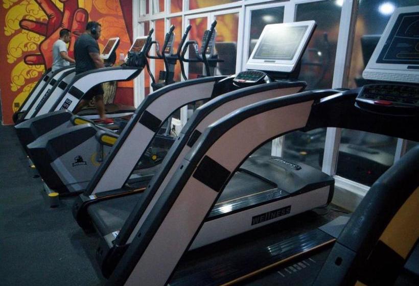 Eastland Hotel & Apartment