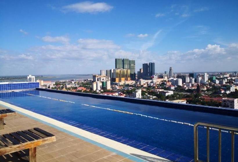 Eastland Hotel & Apartment