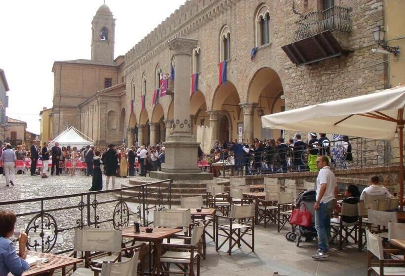 ホテル Albergo Colonna