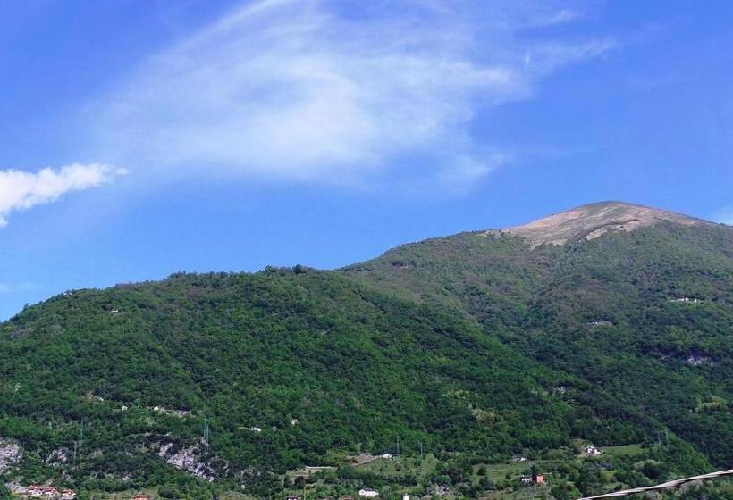 ホテル Albergo Ristorante Lavedo