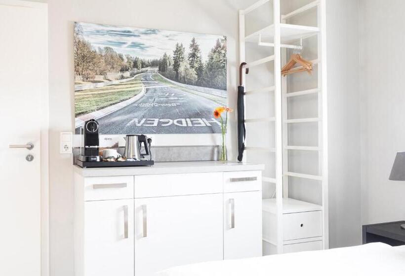 Отель Apex Nürburg