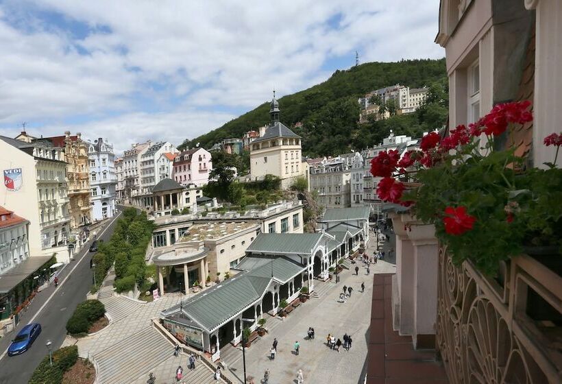 Art Deco Wolker By Astoria Hotel & Medical Spa