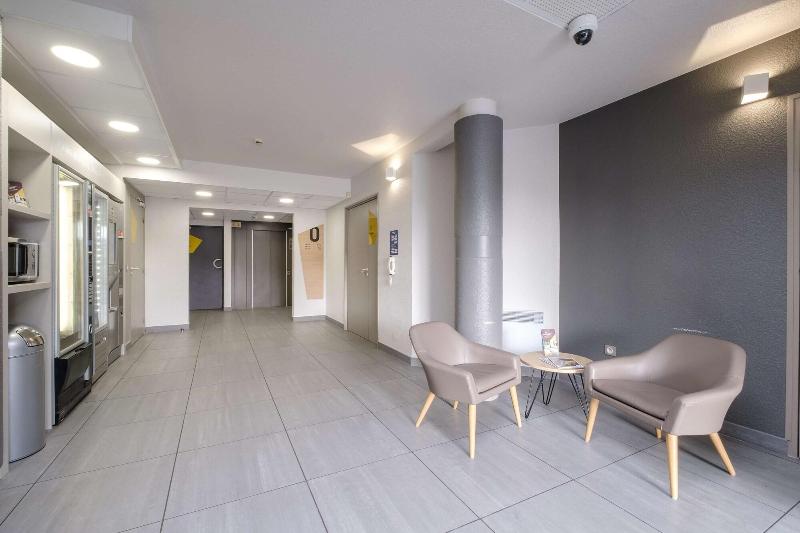 B&b Hotel Calais Centre St Pierre