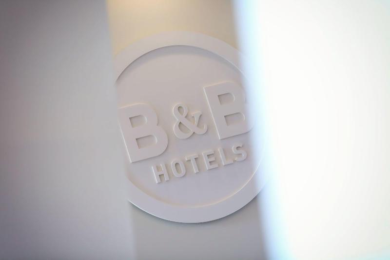 B&b Hotel Calais Centre St Pierre