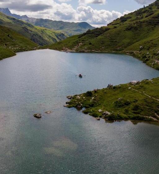 ホテル Berghaus Sulzfluh