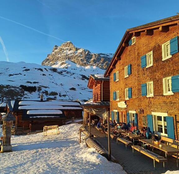 ホテル Berghaus Sulzfluh