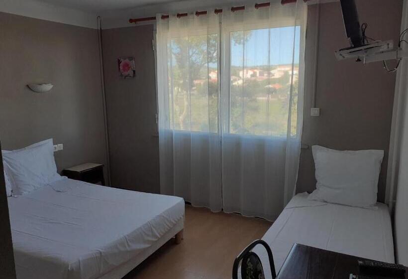 בית מלון כפרי Chez Nous