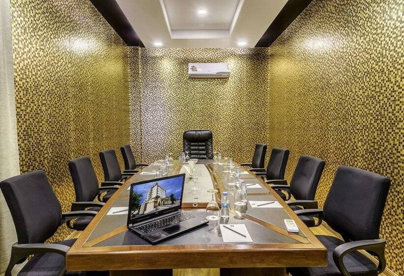 ホテル Clarion Inn Jaipur