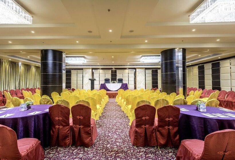 ホテル Clarion Inn Jaipur